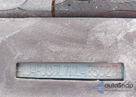 1989 Jeep Cherokee Pioneer z USA, uszkodzony, nr VIN 1J4FJ38L7KL485028